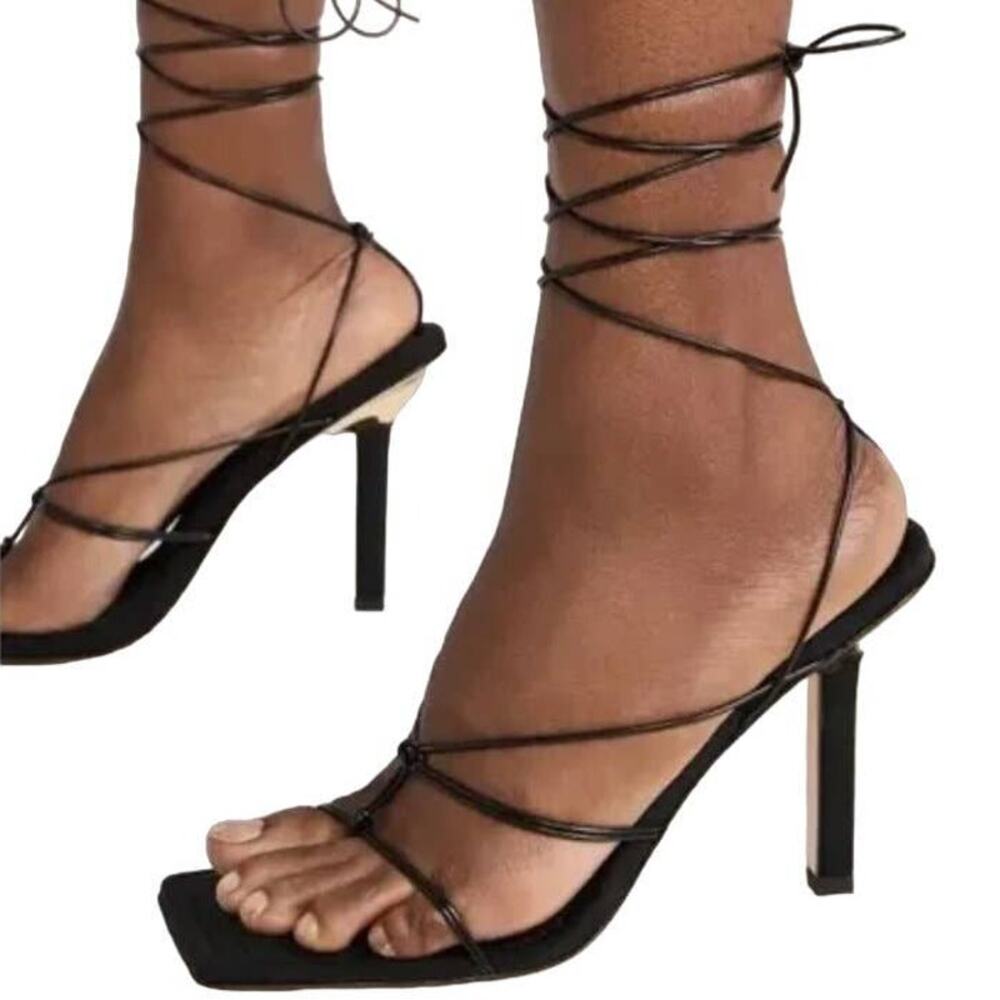Good American Women's Cage Slanted Strappy Sandals Black Square Toe 8 NEW